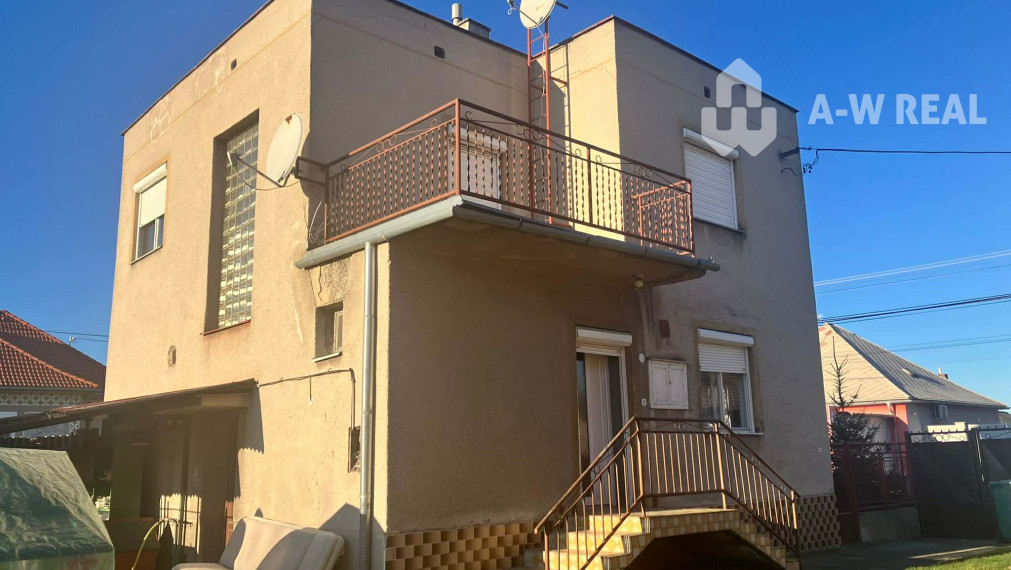 149 900,- €  Na predaj poschodový rodinný dom v pôvodnom stave v obci Vydrany
