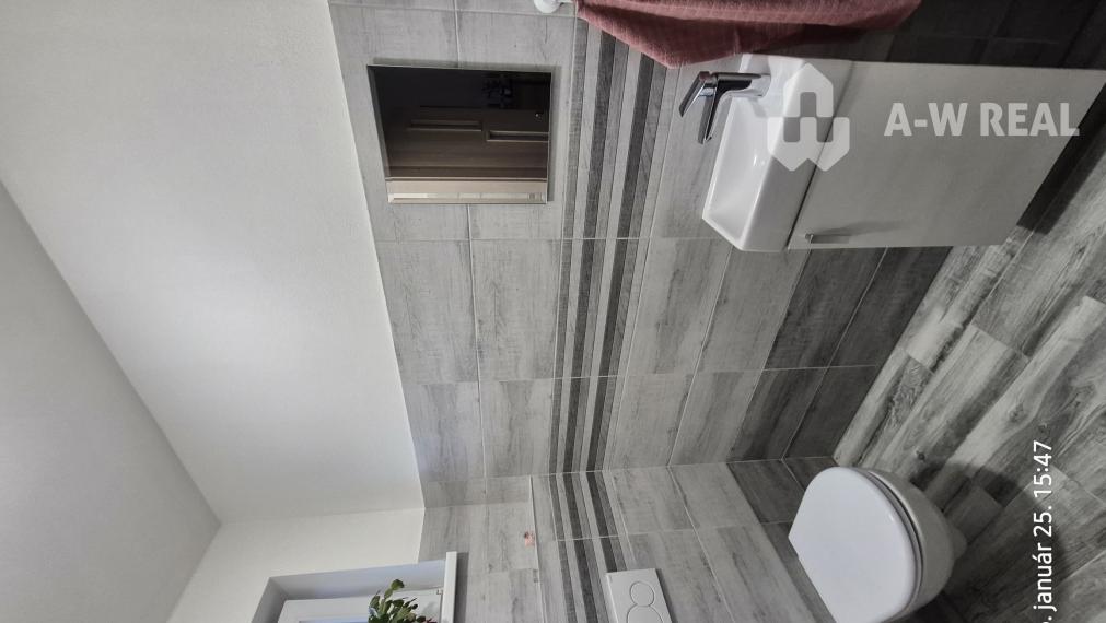 0911 234 656 - 4 izbový dvojdom s fotovoltikou vo Vrakúni
