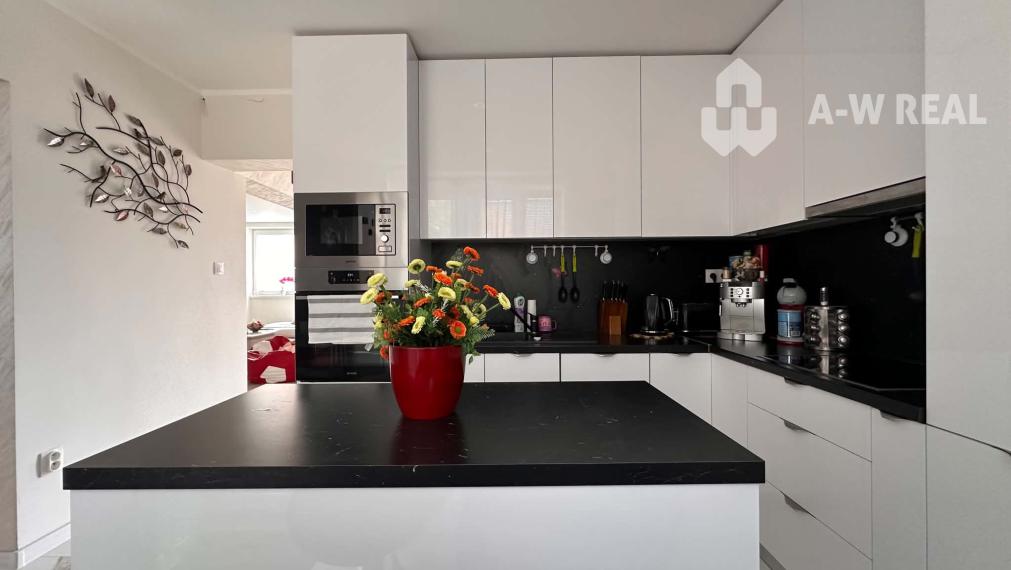 ☎️ 0918/197 701  🏡 Luxusný 7-izbový dom vo Veľkom Mederi – Bývanie bez investícií či skvelý biznia