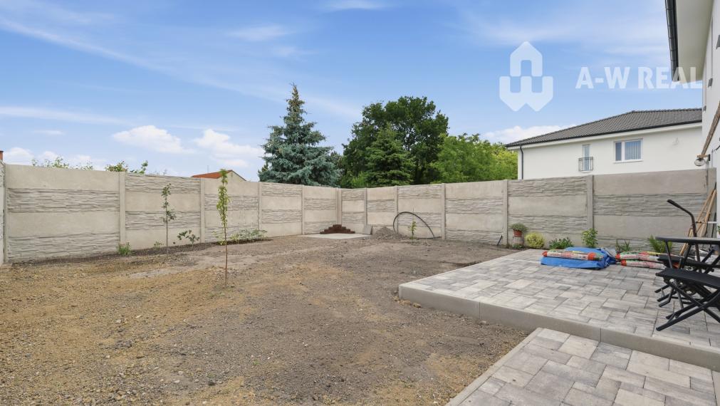 Exkluzívne na predaj – moderný 3-izbový byt so záhradou v Hornej Potôni