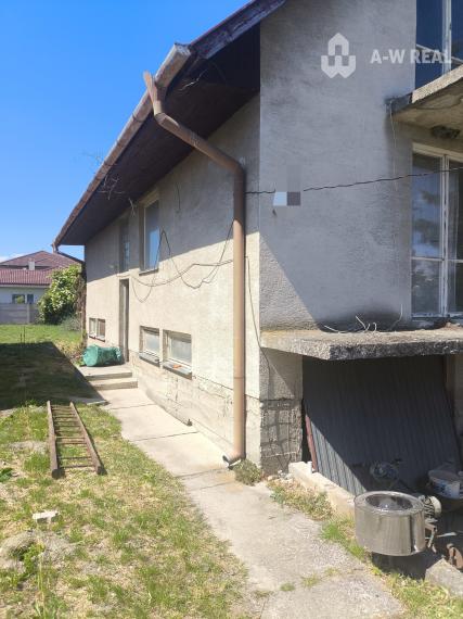 Rodinný dom s veľkým potenciálom na predaj v obci Veľká Paka