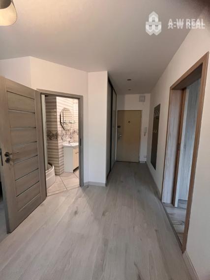 ☎️0918197701  Na prenájom 1 izbový byt v centre mesta Dunajská Streda na Vámbéryho Námestí