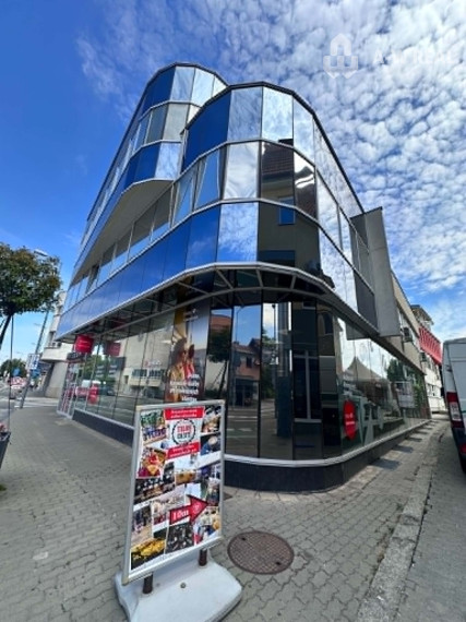 ☎️0918197701 Na prenájom samostatná kancelária v centre Dunajskej Stredy  - 15,16 m2