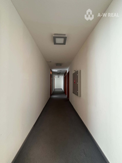 ☎️0918197701 Na prenájom samostatná kancelária v centre Dunajskej Stredy  - 15,16 m2
