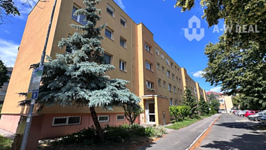 ☎️ 0918/197 701   NA PREDAJ 4 izbový byt v centre mesta v Top lokalite - Radničné námestie - Dunajská Streda