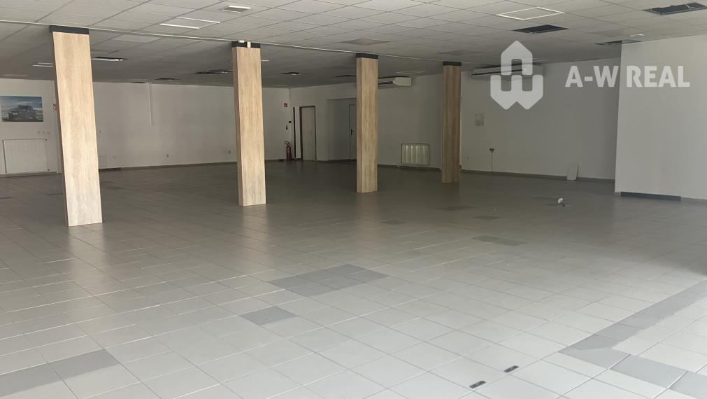 0911 234 656 Prenájom obchodný priestor Dunajská Streda