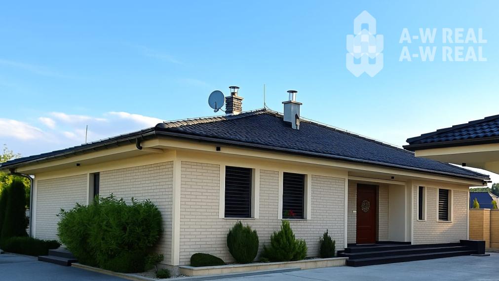 ☎️0918197701    Luxusný 4-izbový rodinný dom s letnou kuchyňou a nádhernou záhradou – Vydrany