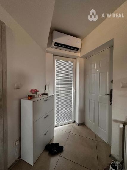 ☎️0918197701  Na predaj priestranný, skvele dispozične riešený 3-izbový byt  s klimatizáciou a s balkónom v pokojnej lokalite v  obci Vrakúň