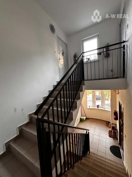 ☎️0918197701  Na predaj priestranný, skvele dispozične riešený 3-izbový byt  s klimatizáciou a s balkónom v pokojnej lokalite v  obci Vrakúň