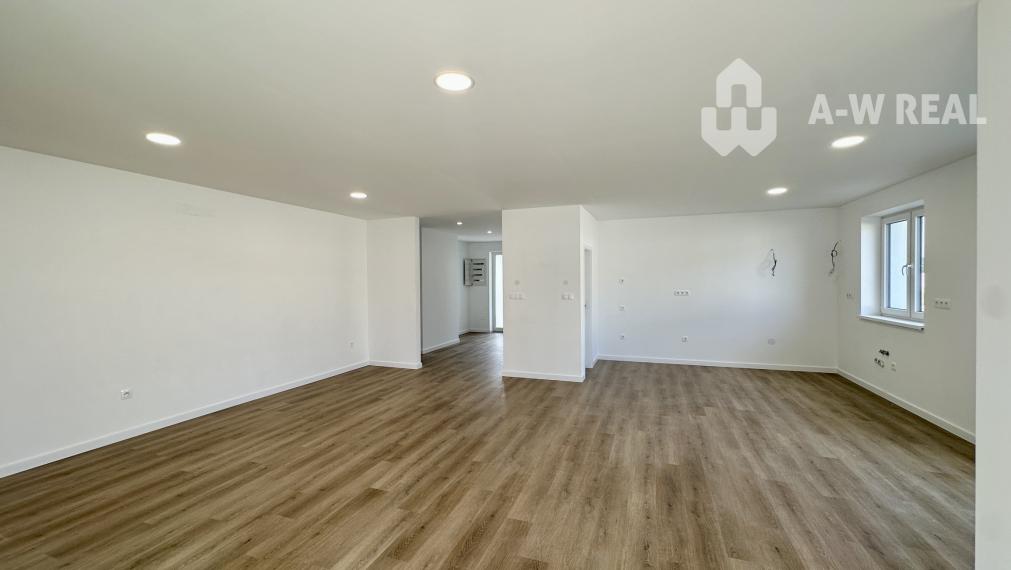 ☎️0917656551📞 Elegantný a priestranný 4-izbový rodinný dom na predaj v najvyhľadávanejšej časti mesta Dunajská Streda FLORIDA VILLA PARK!!!