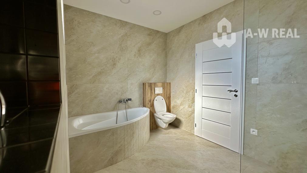 ☎️0917656551📞 Elegantný a priestranný 4-izbový rodinný dom na predaj v najvyhľadávanejšej časti mesta Dunajská Streda FLORIDA VILLA PARK!!!