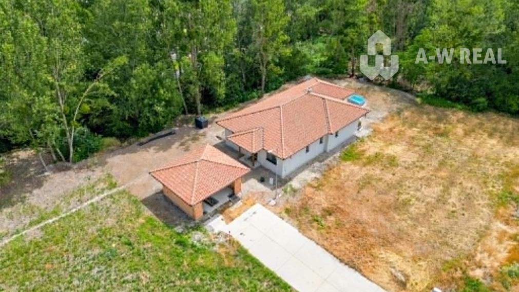 ☎️ 0918197701 🌲 Život priamo pri lese a vode: Moderná novostavba v Klátovskej riviére s vizualizáciou