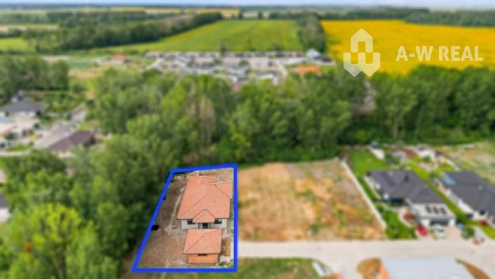 ☎️ 0918197701 🌲 Život priamo pri lese a vode: Moderná novostavba v Klátovskej riviére s vizualizáciou