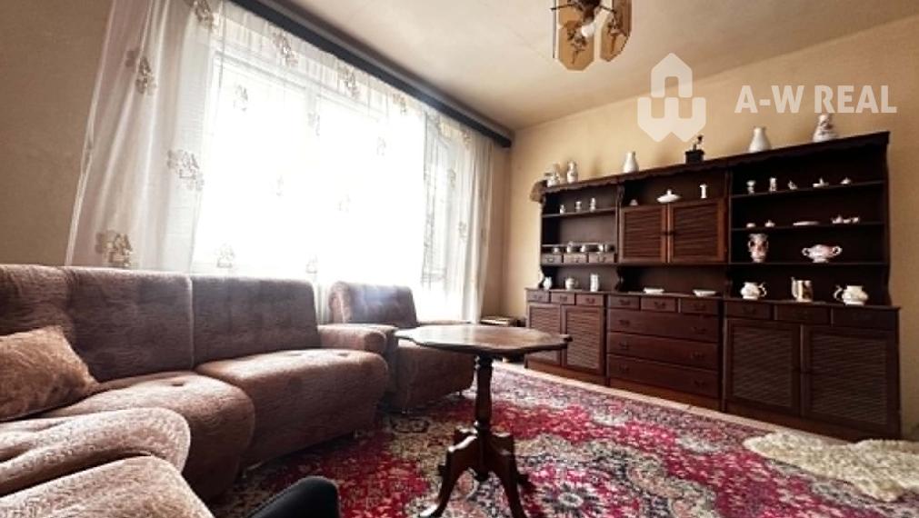 ☎️ 0918197701  Bývanie bez kompromisov v Kútnikoch: Veľkorysý rodinný dom s oázou pokoja, garážou a obrovským potenciálom
