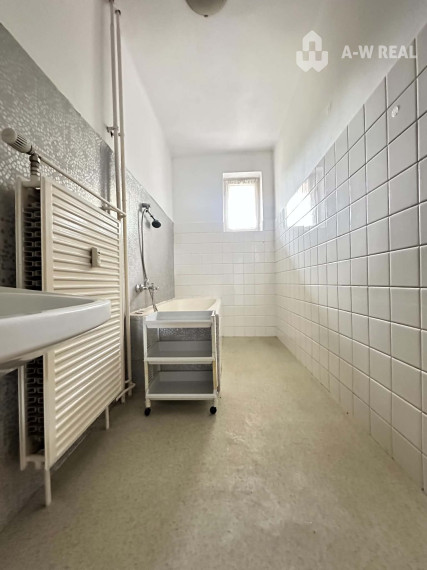 Prerobte si bývanie podľa vlastných predstáv! Veľký 3i byt (80 m²) s loggiou na sídlisku Západ