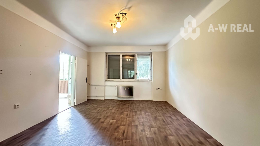 Prerobte si bývanie podľa vlastných predstáv! Veľký 3i byt (80 m²) s loggiou na sídlisku Západ