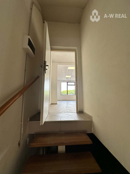 ☎️0918197701 NA PRENÁJOM   Multifunkčný obchodný priestor (350 m²) na frekventovanej ulici vo Veľkom Mederi