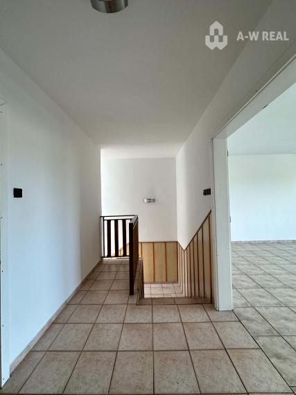 ☎️0918197701 NA PREDAJ   Multifunkčný obchodný priestor (350 m²) na frekventovanej ulici vo Veľkom Mederi