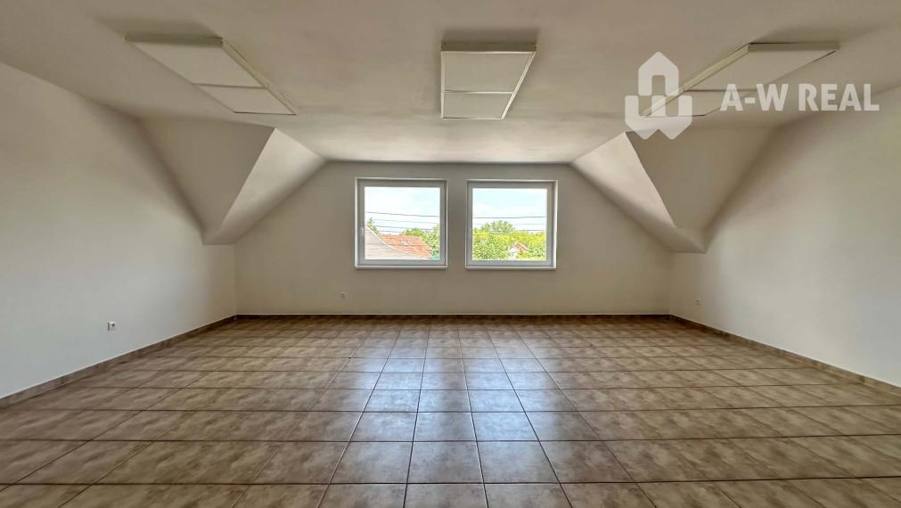 ☎️0918197701 NA PREDAJ   Multifunkčný obchodný priestor (350 m²) na frekventovanej ulici vo Veľkom Mederi