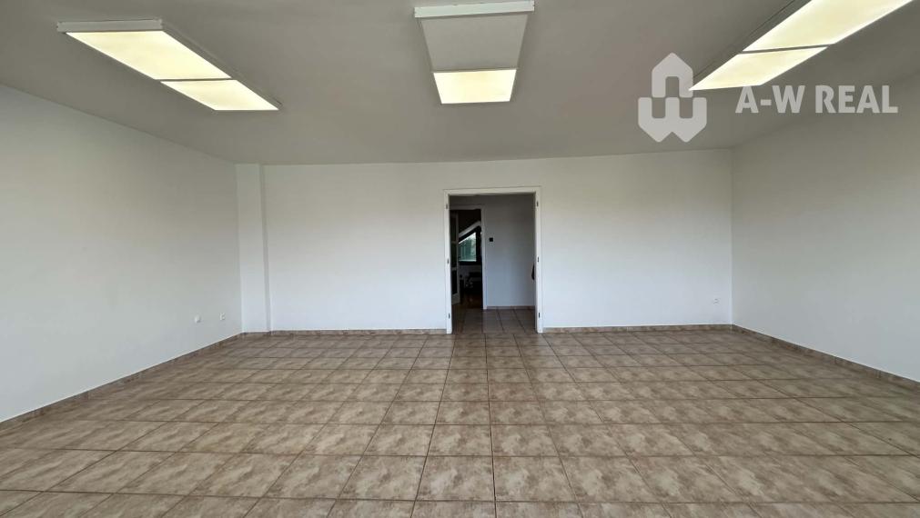 ☎️0918197701 NA PREDAJ   Multifunkčný obchodný priestor (350 m²) na frekventovanej ulici vo Veľkom Mederi