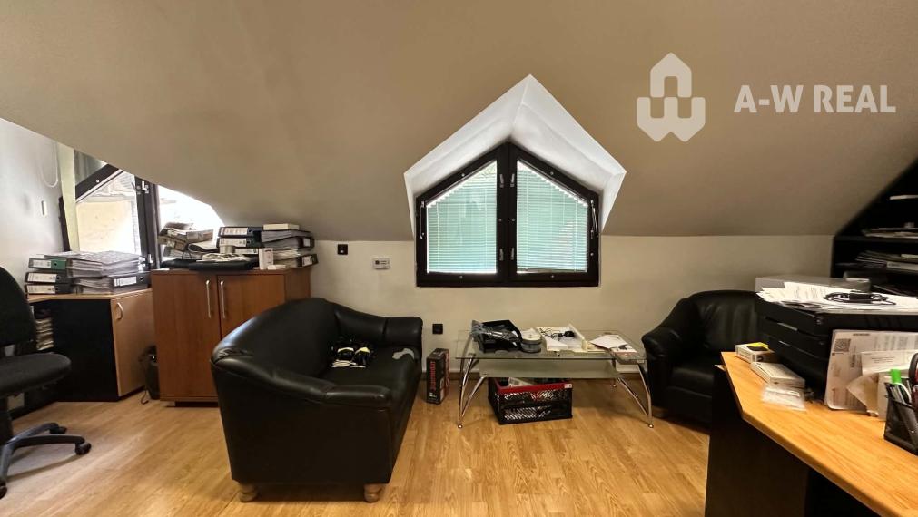☎️0918197701 NA PREDAJ   Multifunkčný obchodný priestor (350 m²) na frekventovanej ulici vo Veľkom Mederi