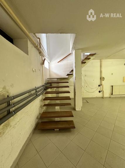 ☎️0918197701 NA PREDAJ   Multifunkčný obchodný priestor (350 m²) na frekventovanej ulici vo Veľkom Mederi