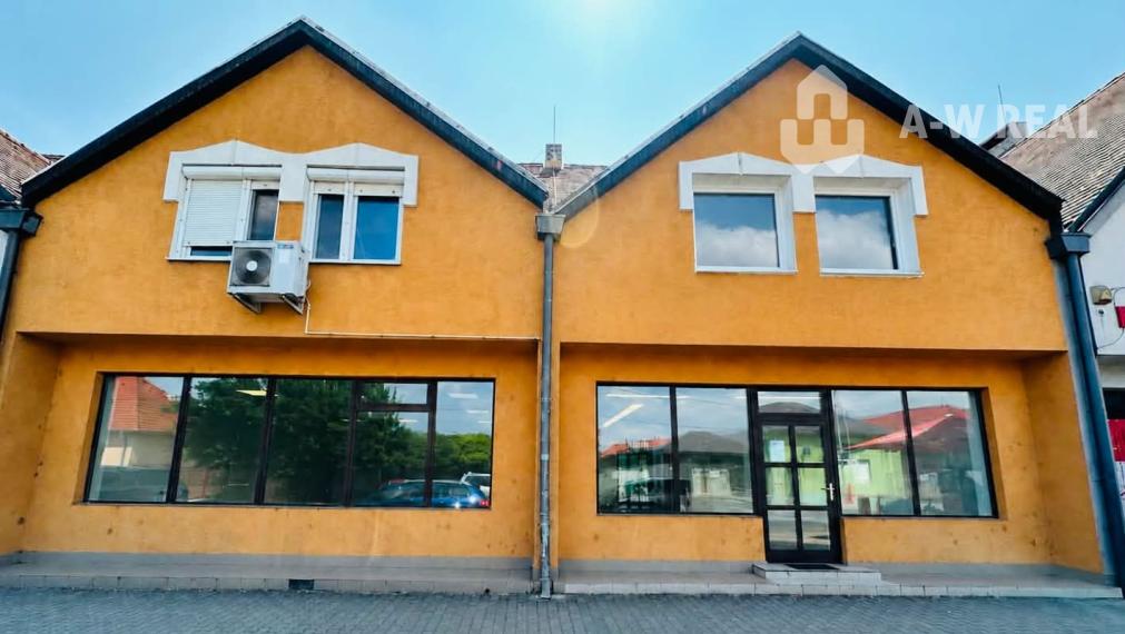☎️0918197701  NA PRENÁJOM   Multifunkčný obchodný priestor (350 m²) na frekventovanej ulici vo Veľkom Mederi