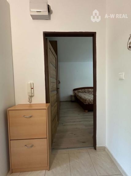 ☎️ 0918197701 Na prenájom  zariadený 1 izbový byt  na sídlisku západ na ul. Generála  Svobodu  v Dunajskej Strede