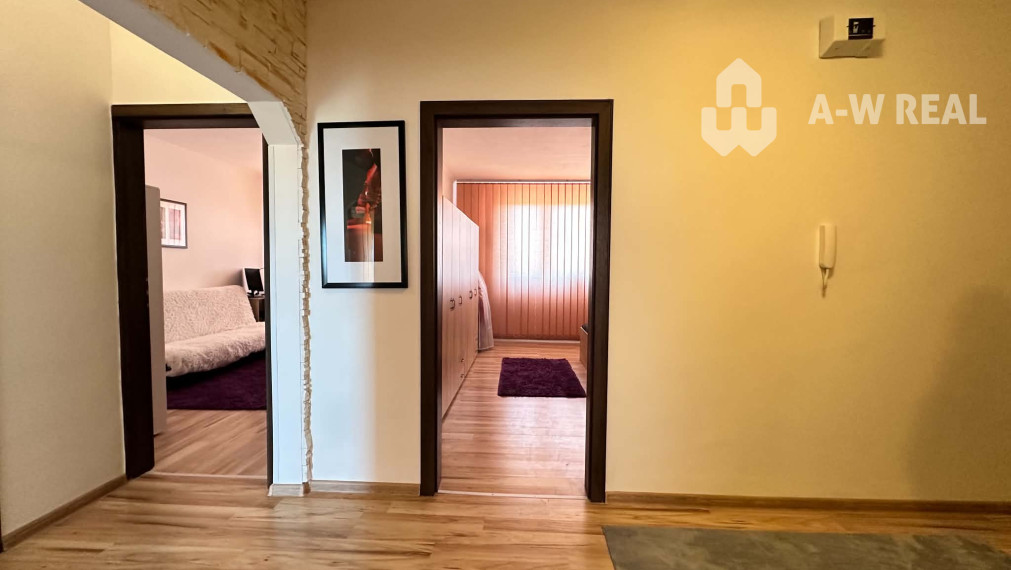 ☎️ 0918197701 Na predaj priestranný, svetlý  a kompletne zariadený 3-izbový byt s loggiou aj s klimatizáciou  vo Veľkom Mederi / ul. Komárňanská
