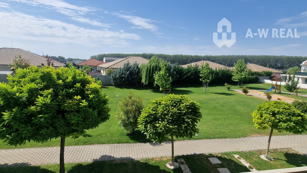 2-IZBOVÝ BYT S VEĽKÝM BALKÓNOM NA PREDAJ