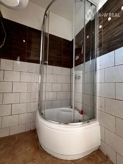 Na predaj 2-izb. byt v dvojdome (110 m²) v štandarde s krbom – Možnosť kúpy celého dvojdomu!   Zemianska Olča