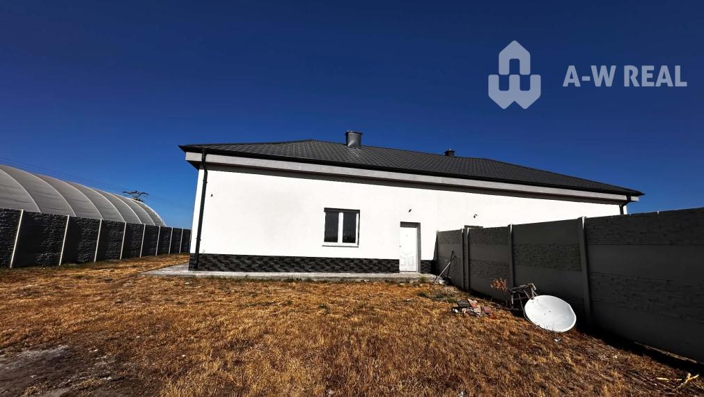 Na predaj 2-izb. byt v dvojdome (110 m²) v štandarde s krbom – Možnosť kúpy celého dvojdomu!   Zemianska Olča