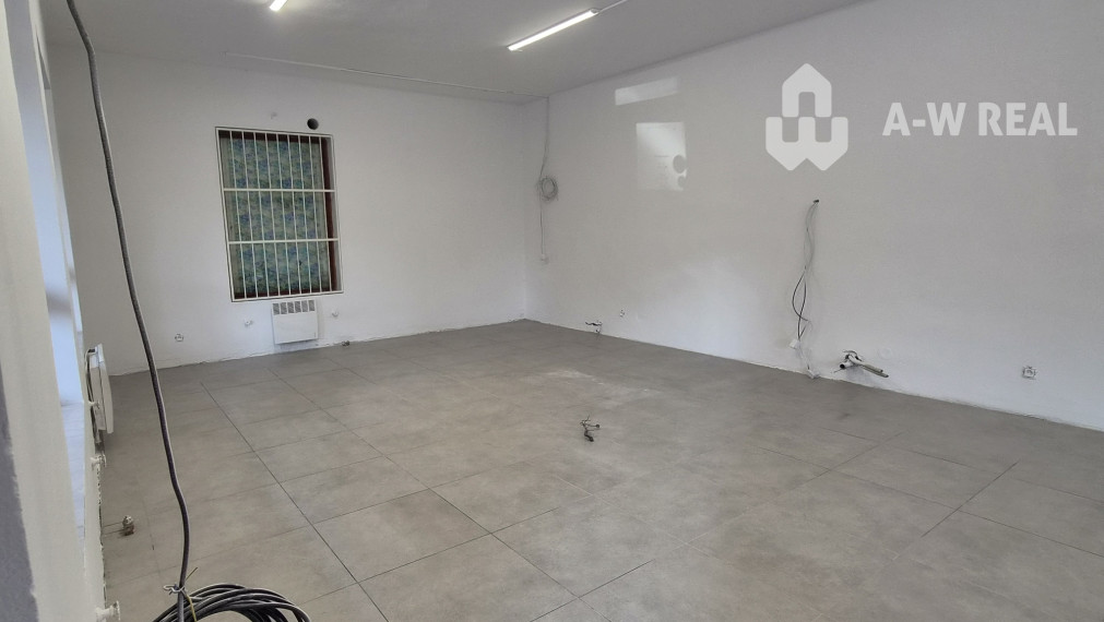 Na prenájom polyfunkčný objekt v DS