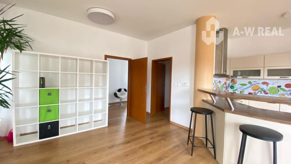 Na prenájom  elegantný 3 izbový byt priamo v centre Dunajskej Stredy v budove DUNA PALÁC