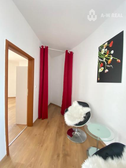 Na prenájom  elegantný 3 izbový byt priamo v centre Dunajskej Stredy v budove DUNA PALÁC