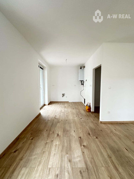 NA PREDAJ  Kompletne zrekonštruovaný 3-izbový tehlový byt s balkónom v Dunajskej Strede