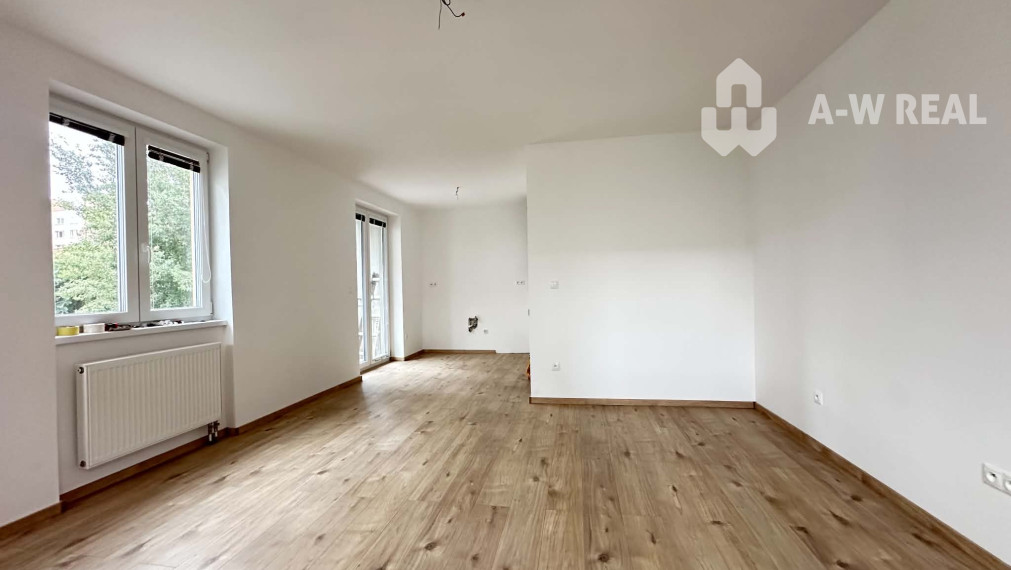 NA PREDAJ  Kompletne zrekonštruovaný 3-izbový tehlový byt s balkónom v Dunajskej Strede