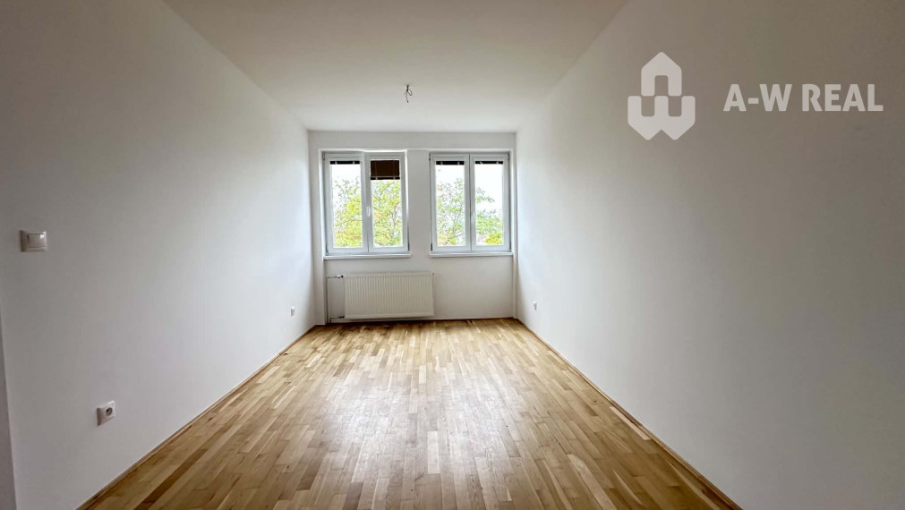 NA PREDAJ  Kompletne zrekonštruovaný 3-izbový tehlový byt s balkónom v Dunajskej Strede