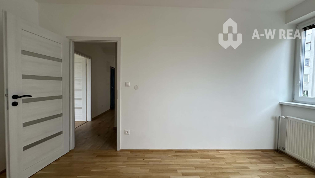 NA PREDAJ  Kompletne zrekonštruovaný 3-izbový tehlový byt s balkónom v Dunajskej Strede