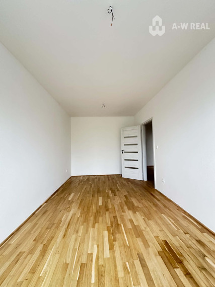 NA PREDAJ  Kompletne zrekonštruovaný 3-izbový tehlový byt s balkónom v Dunajskej Strede