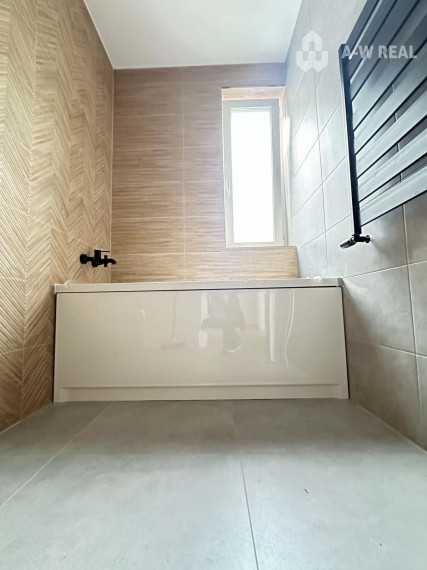NA PREDAJ  Kompletne zrekonštruovaný 3-izbový tehlový byt s balkónom v Dunajskej Strede