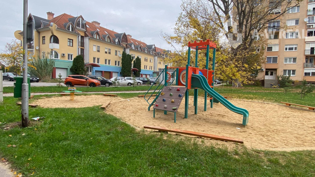 NA PREDAJ  Kompletne zrekonštruovaný 3-izbový tehlový byt s balkónom v Dunajskej Strede