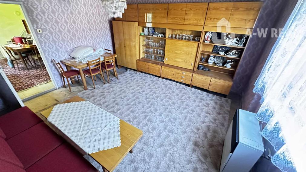 Na predaj starší rodinný dom vhodný na kompletnú prestavbu  v obci Dunajský Klátov s novými vizualizáciami