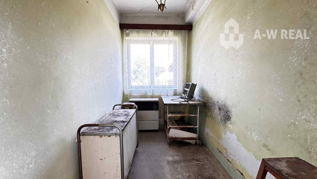 Na predaj starší rodinný dom vhodný na kompletnú prestavbu  v obci Dunajský Klátov s novými vizualizáciami