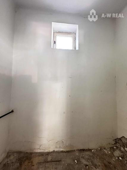 Na predaj starší rodinný dom vhodný na kompletnú prestavbu  v obci Dunajský Klátov s novými vizualizáciami