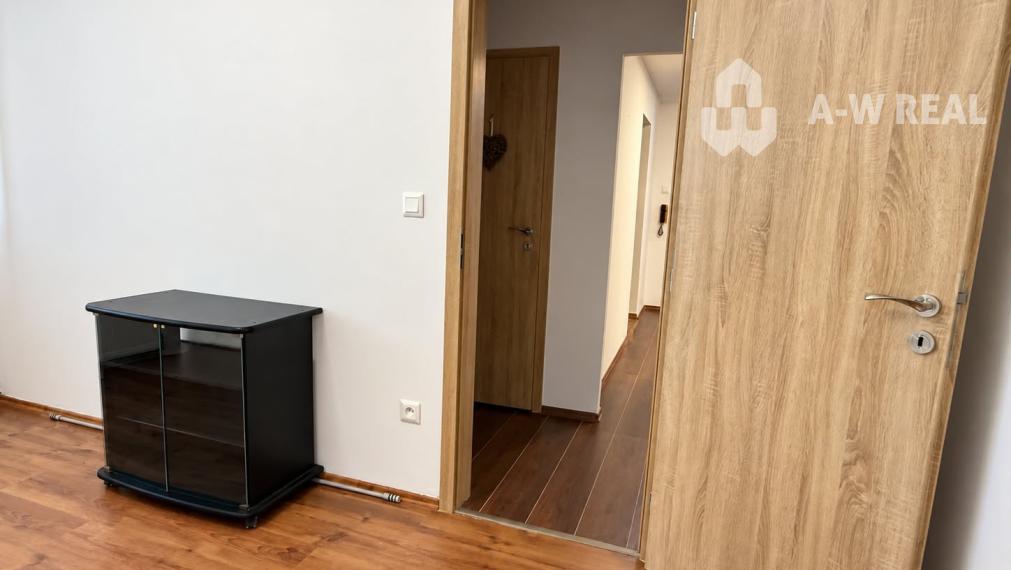 🏡3-IZBOVÝ BYT PO REKONŠTRUKCII – DUNAJSKÁ STREDA