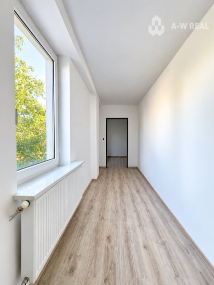 Na predaj starší, čiastočne zrekonštruovaný 3 izbový rodinný dom v obci Okoč