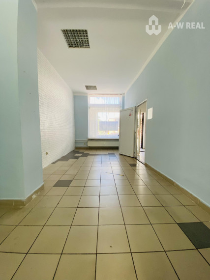 Na prenájom obchodný priestor 30 m2 v centre mesta Dunajská Streda