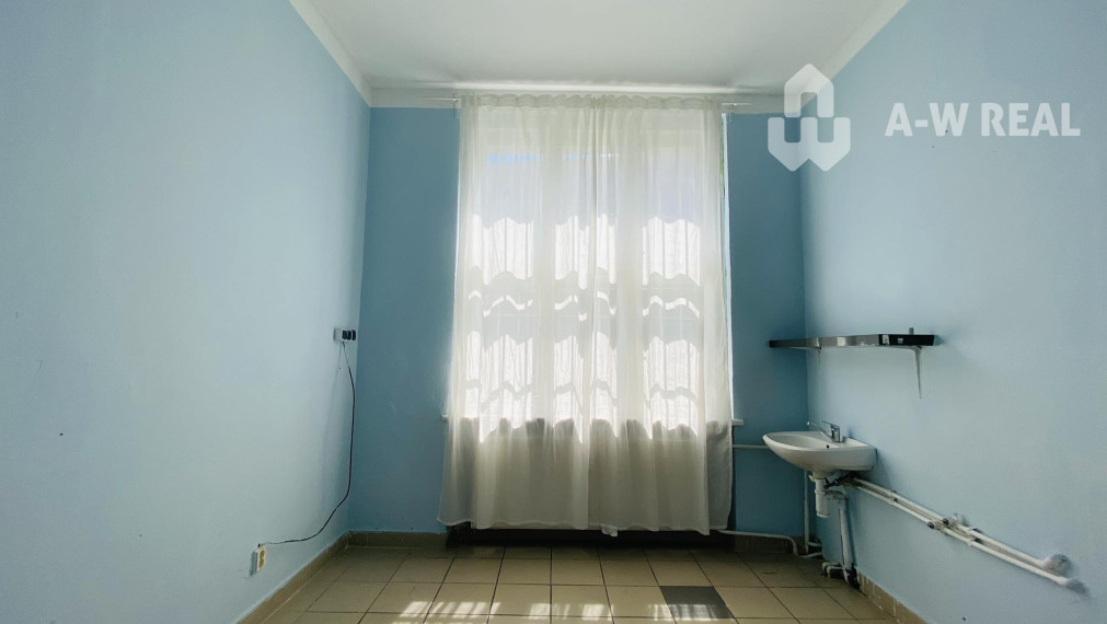 Na prenájom obchodný priestor 30 m2 v centre mesta Dunajská Streda