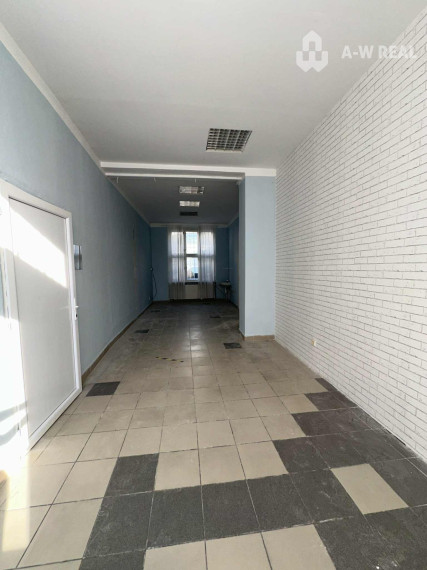 Na prenájom obchodný priestor 30 m2 v centre mesta Dunajská Streda